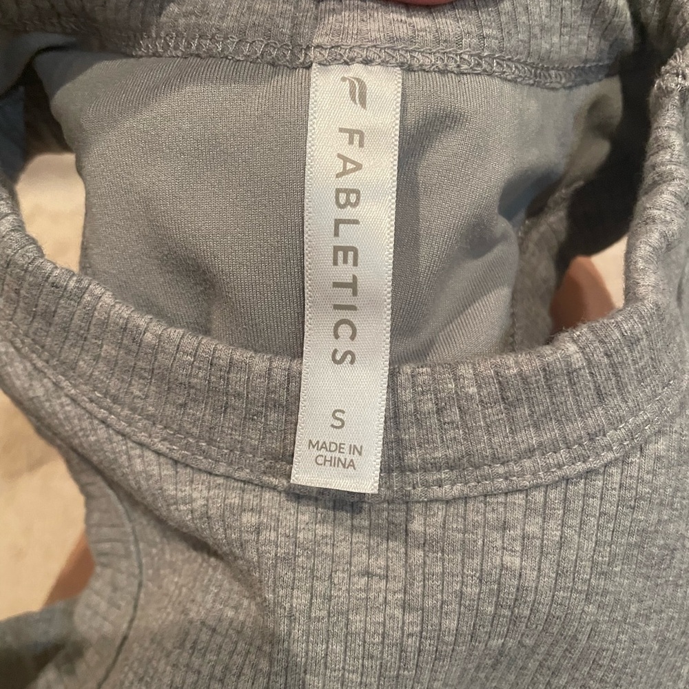 Fabletics Heather Gray Ribbed Tank - Picture 3 of 3